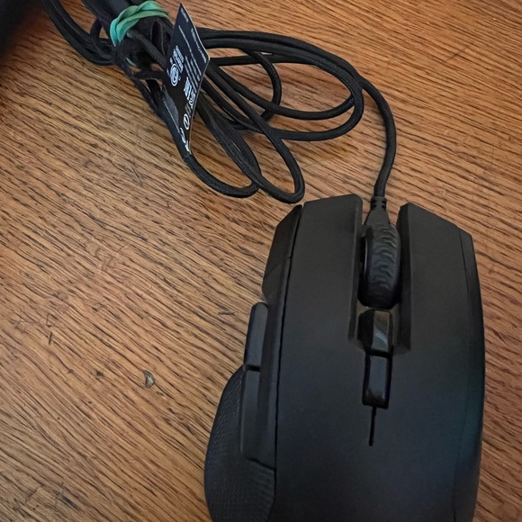 Corsair Wired Mouse - Picture 2 of 2